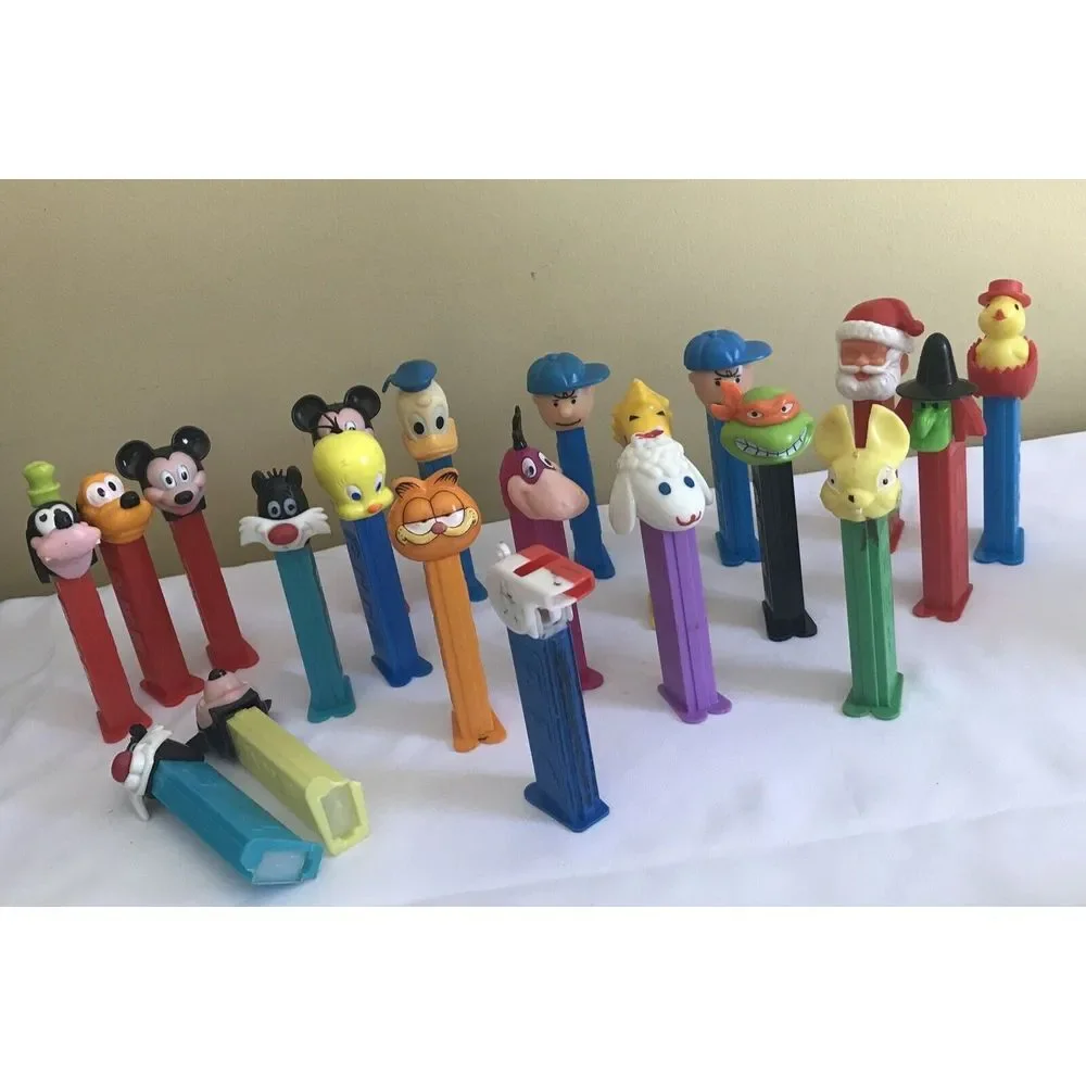 PEZ Dispensers Lot of 21 PEANUTS, DISNEY GARFIELD, SANTAS, LAMB AND‎ MORE